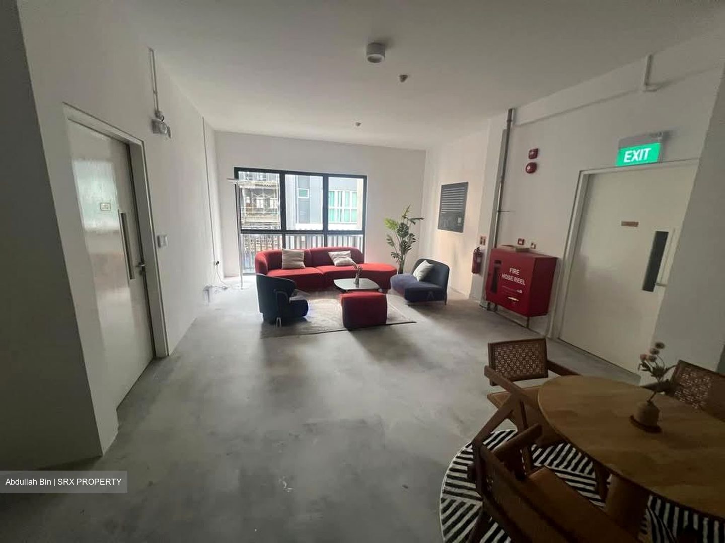 North Canal Road (D1), Office #576174741